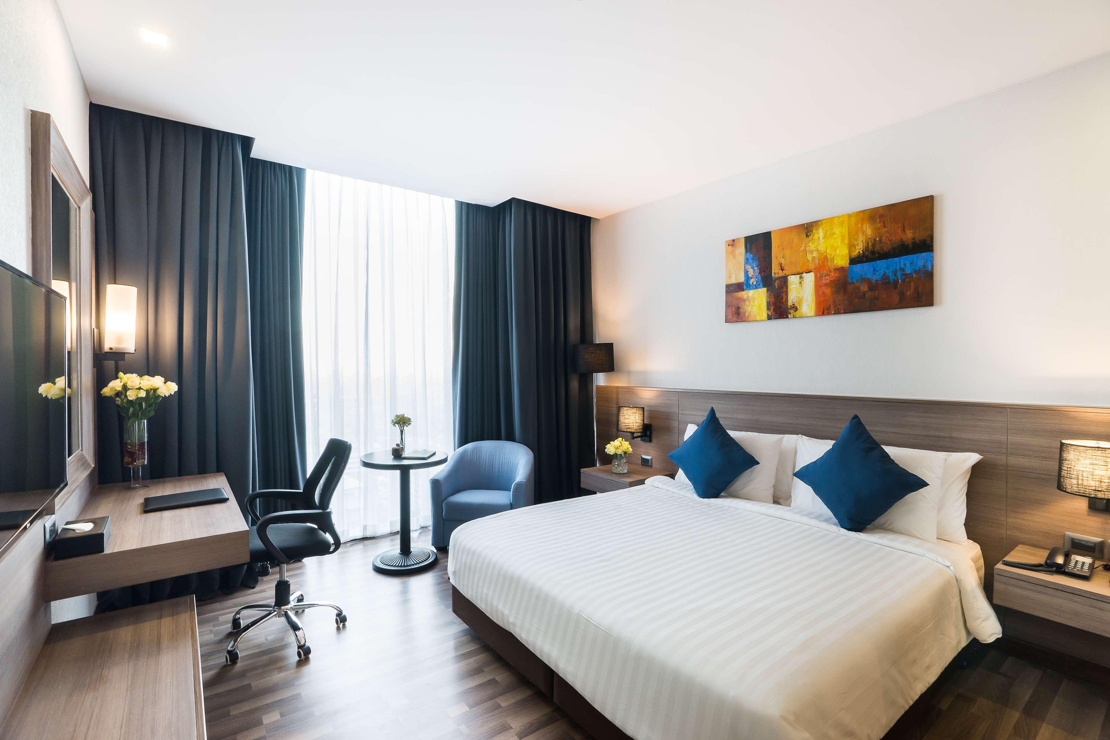 Best Western Plus Wanda Grand Hotel Nonthaburi Exterior foto