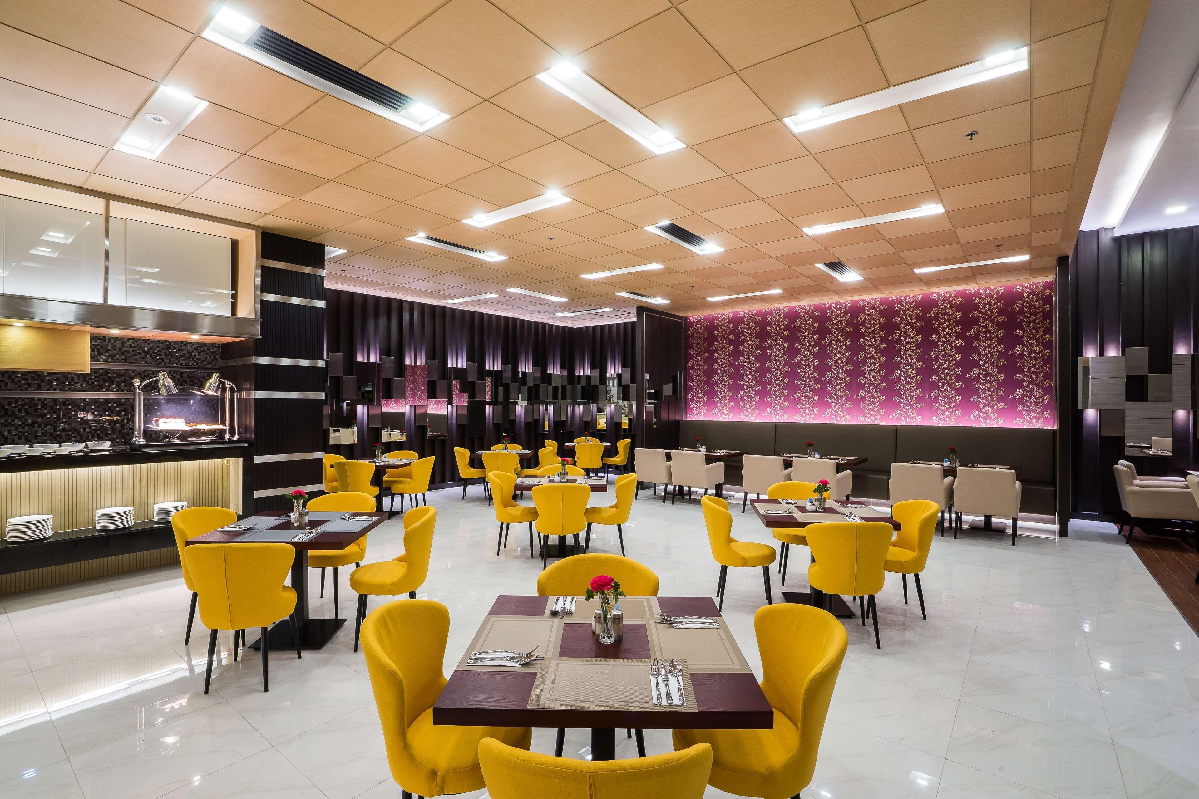 Best Western Plus Wanda Grand Hotel Nonthaburi Exterior foto